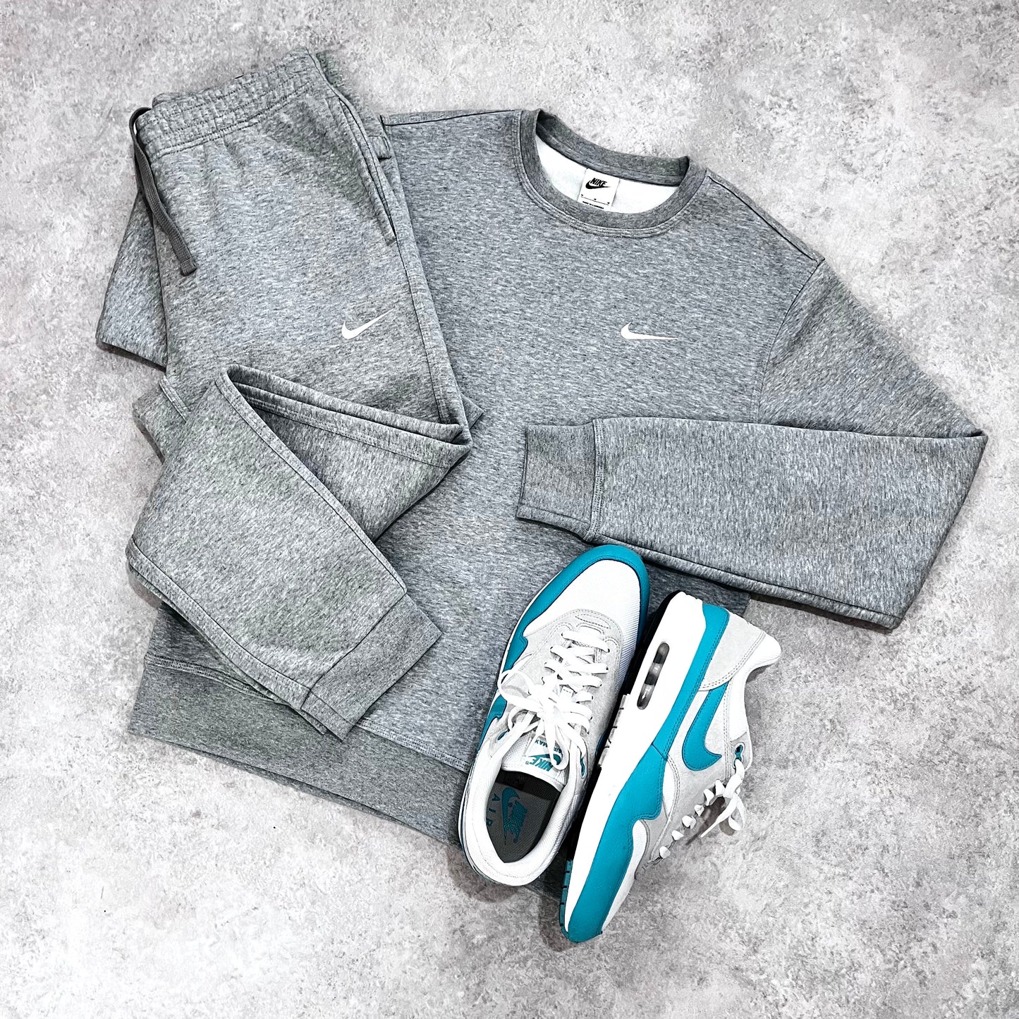 Nike Essentials Jumper