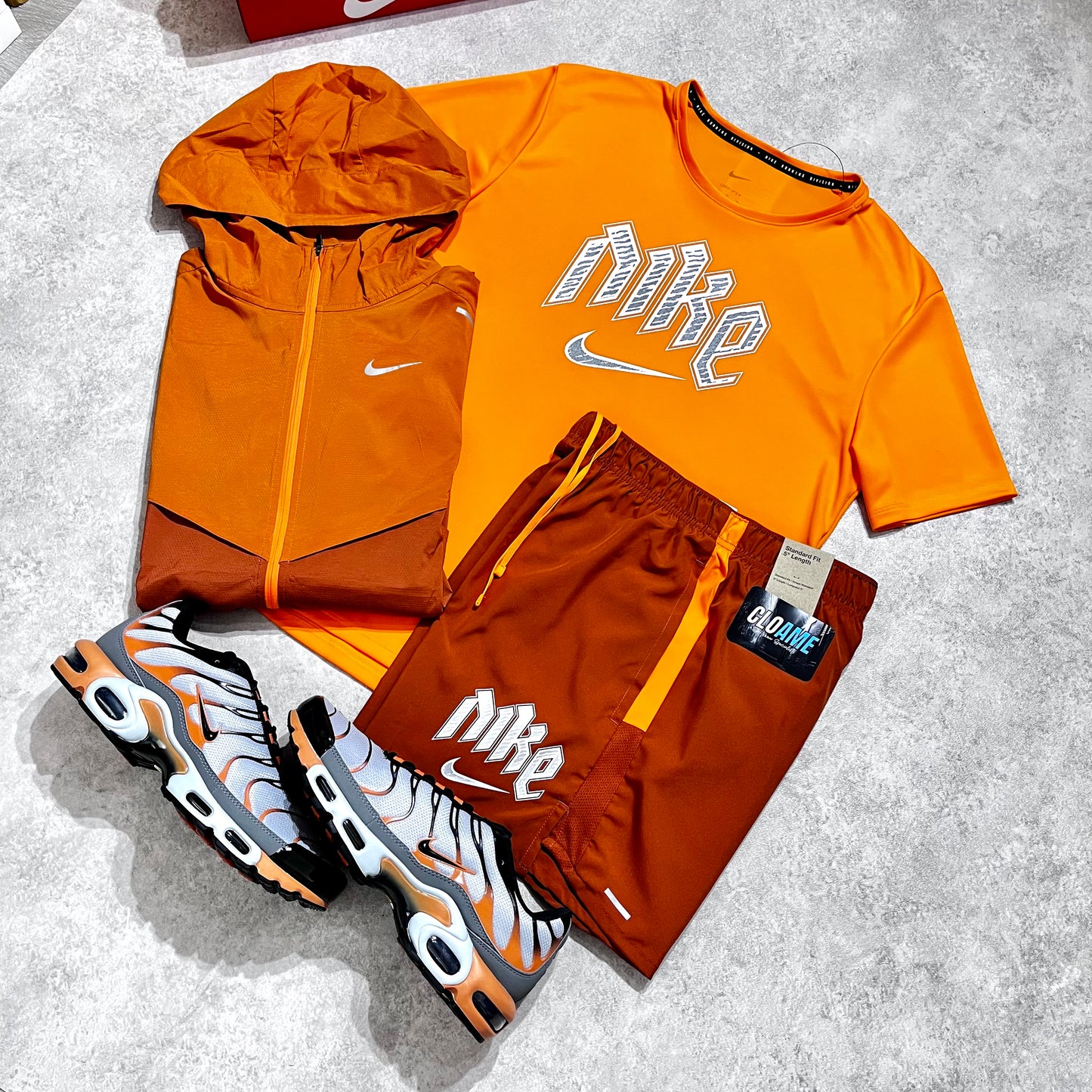 Nike Uv Dri-Fit Miler Set