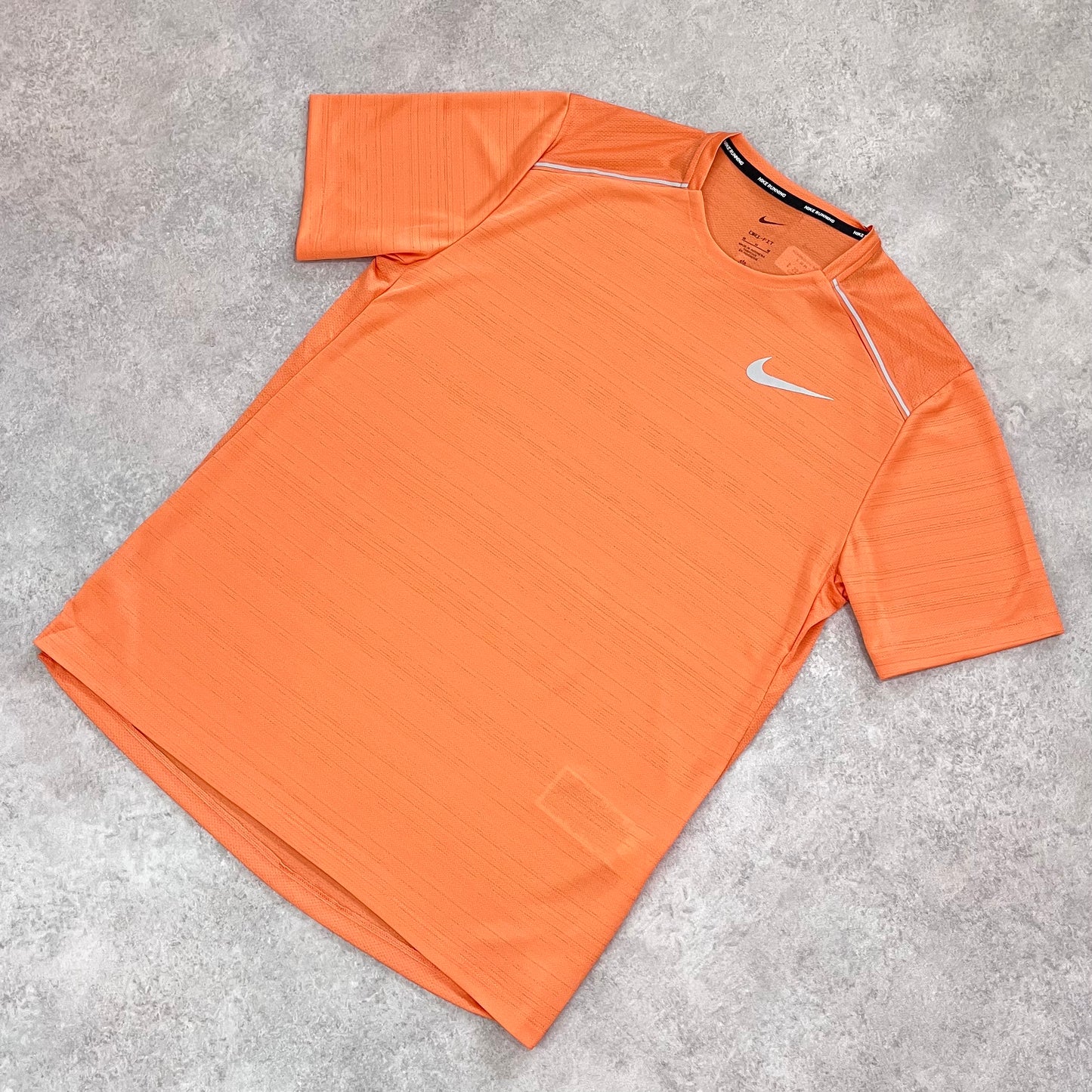 Nike Apricot 1.0 Miler