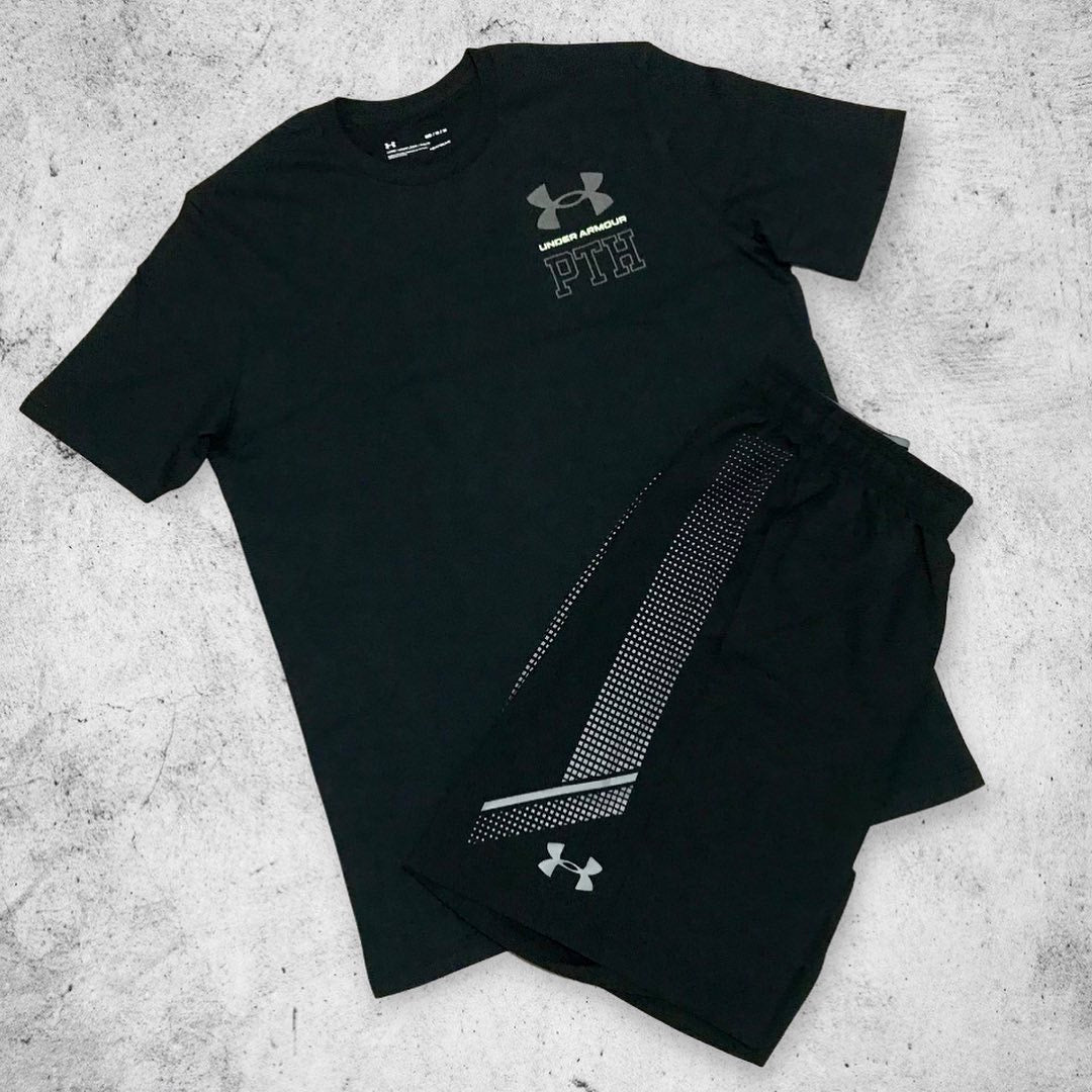 Under Armour T-shirt