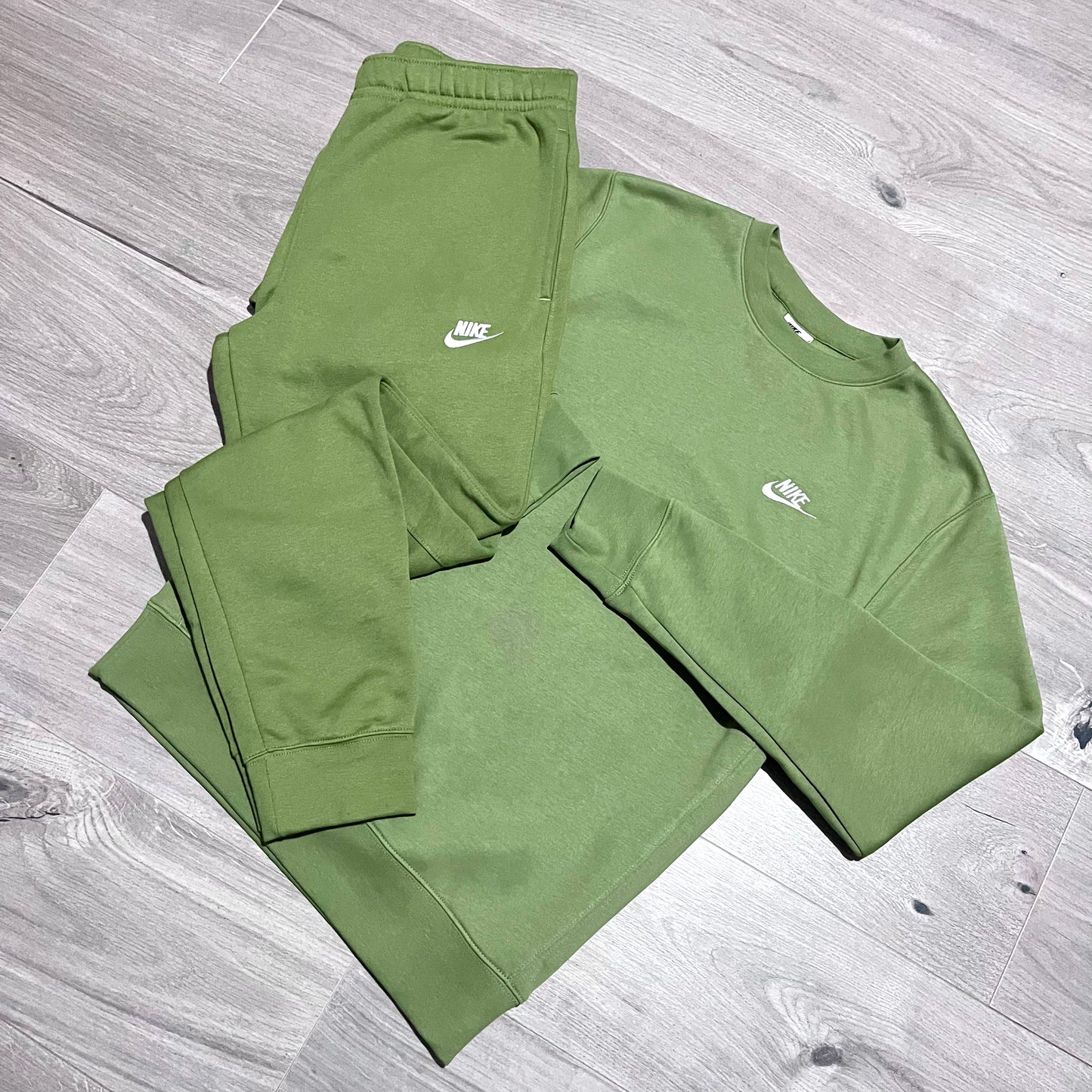 Nike Club Joggers