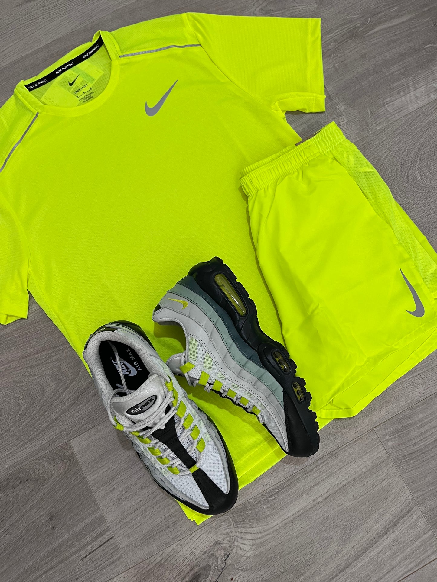 Nike 5” Challenger Shorts