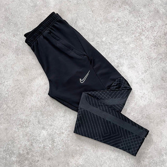 Nike Strike Joggers