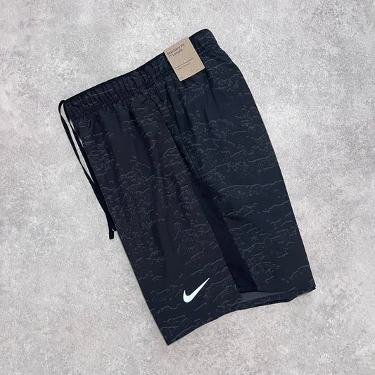 Nike Challenger Shorts