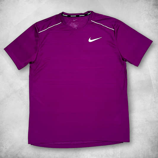 Nike Sangria 1.0 Miler