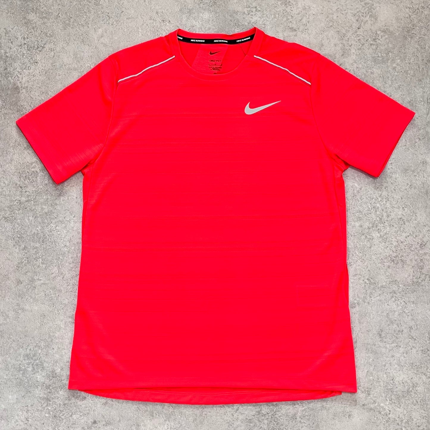 Nike Crimson Red 1.0 Miler – Clo Ame Uk