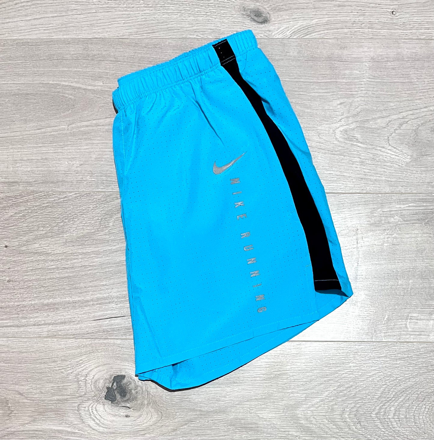 Nike 5” Run Division Shorts